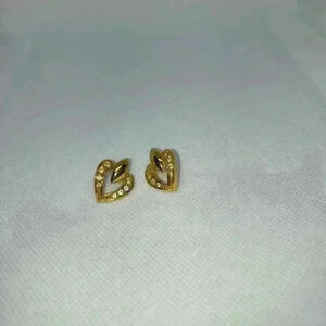 Vintage Avon 1992 Glistening Heart Gold Tone Valentines Day Pierced Earrings